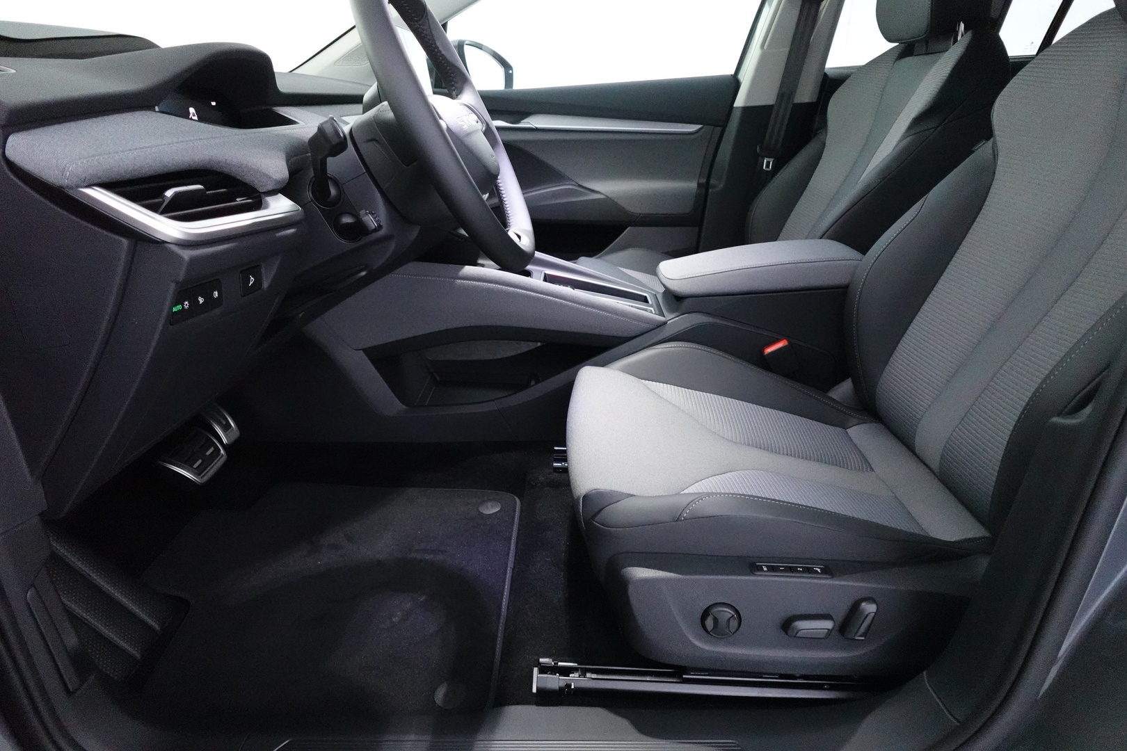 SKODA Enyaq 34