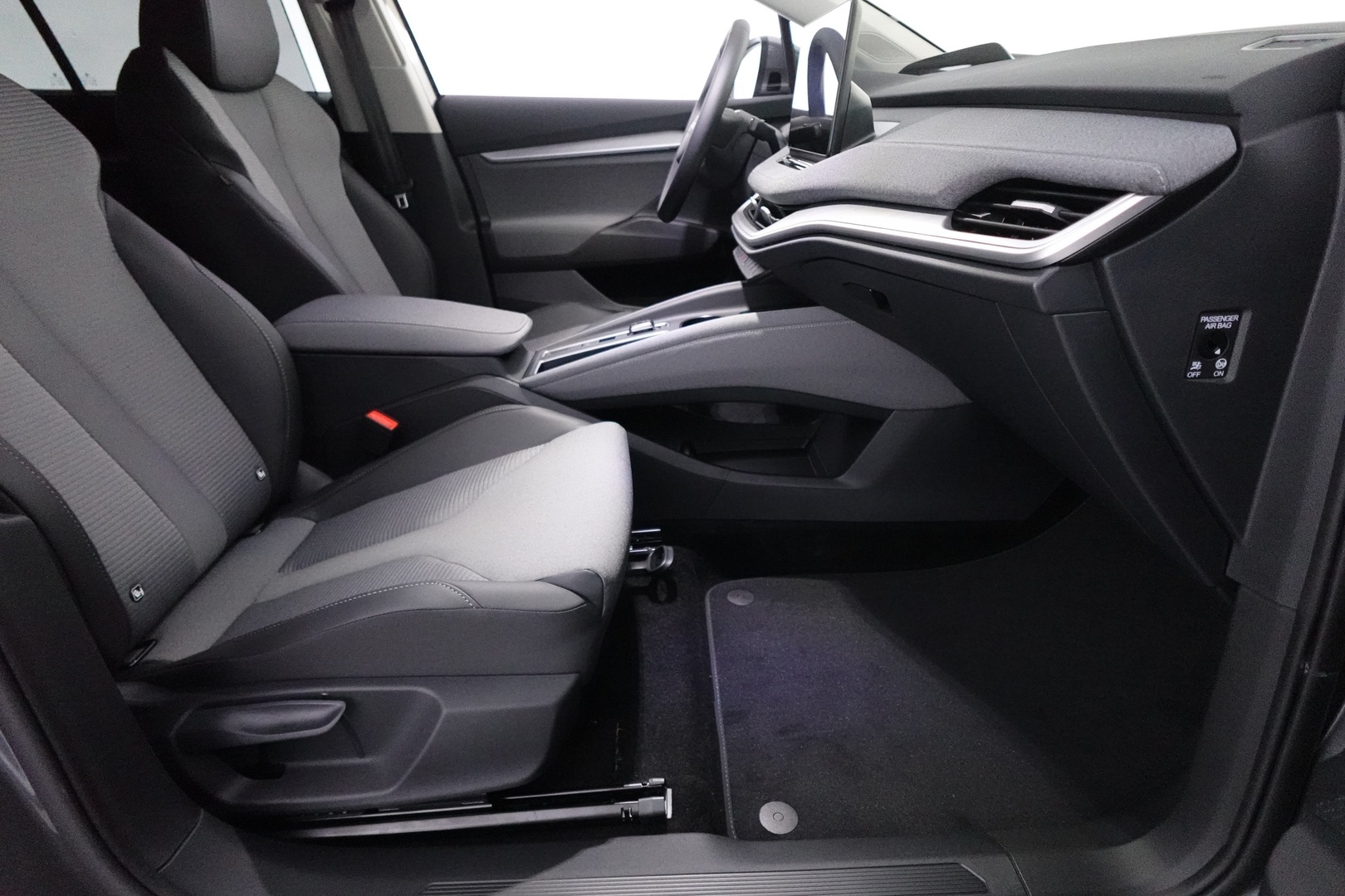 SKODA Enyaq 42