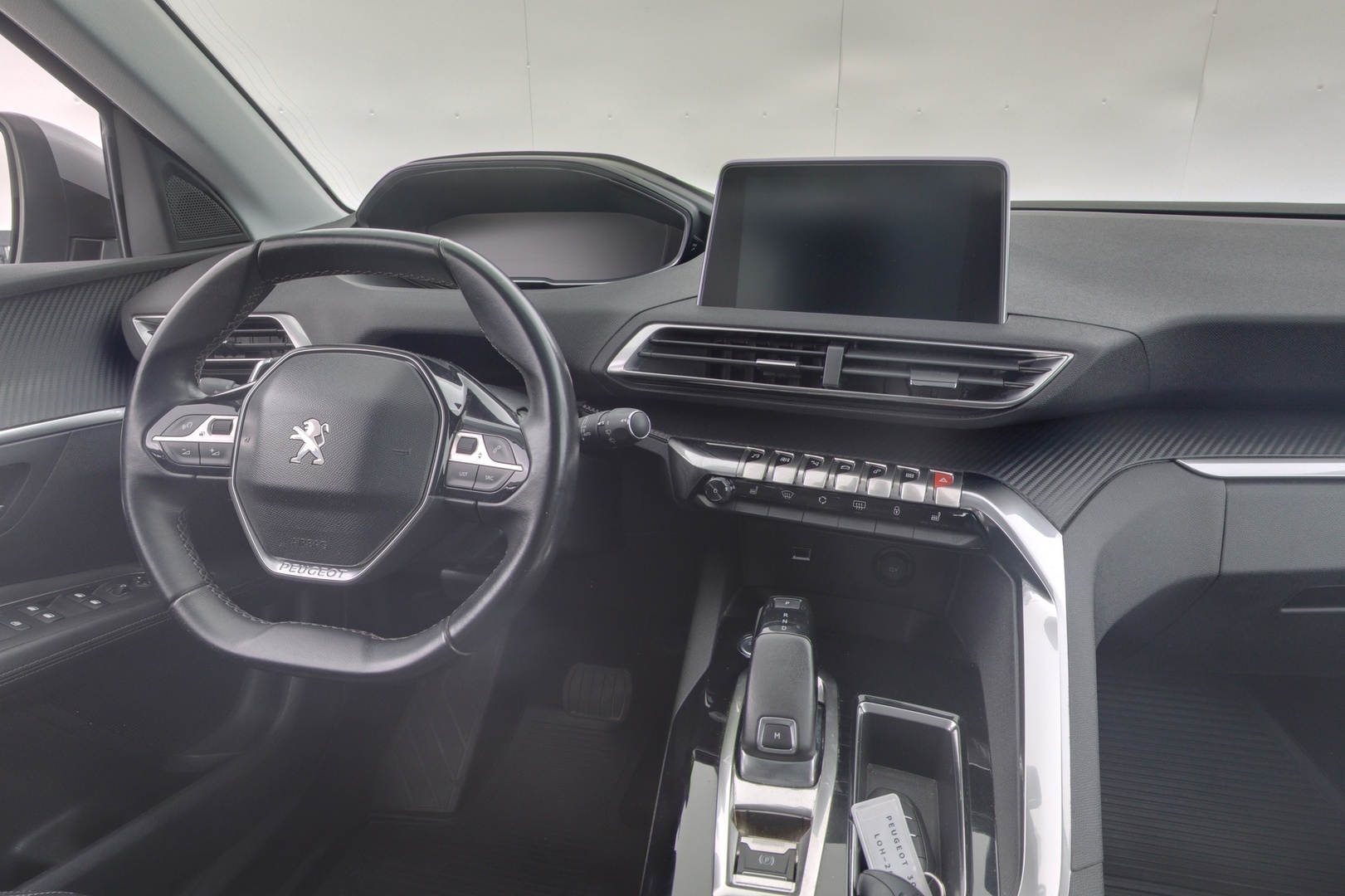 PEUGEOT 3008 11