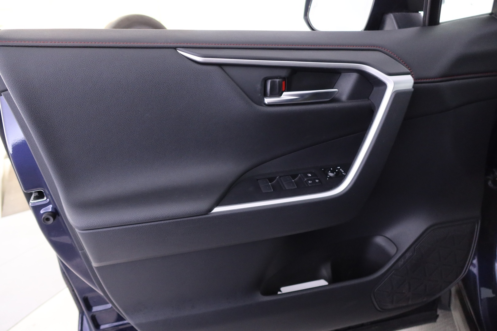 TOYOTA RAV4 Plug-in 2021