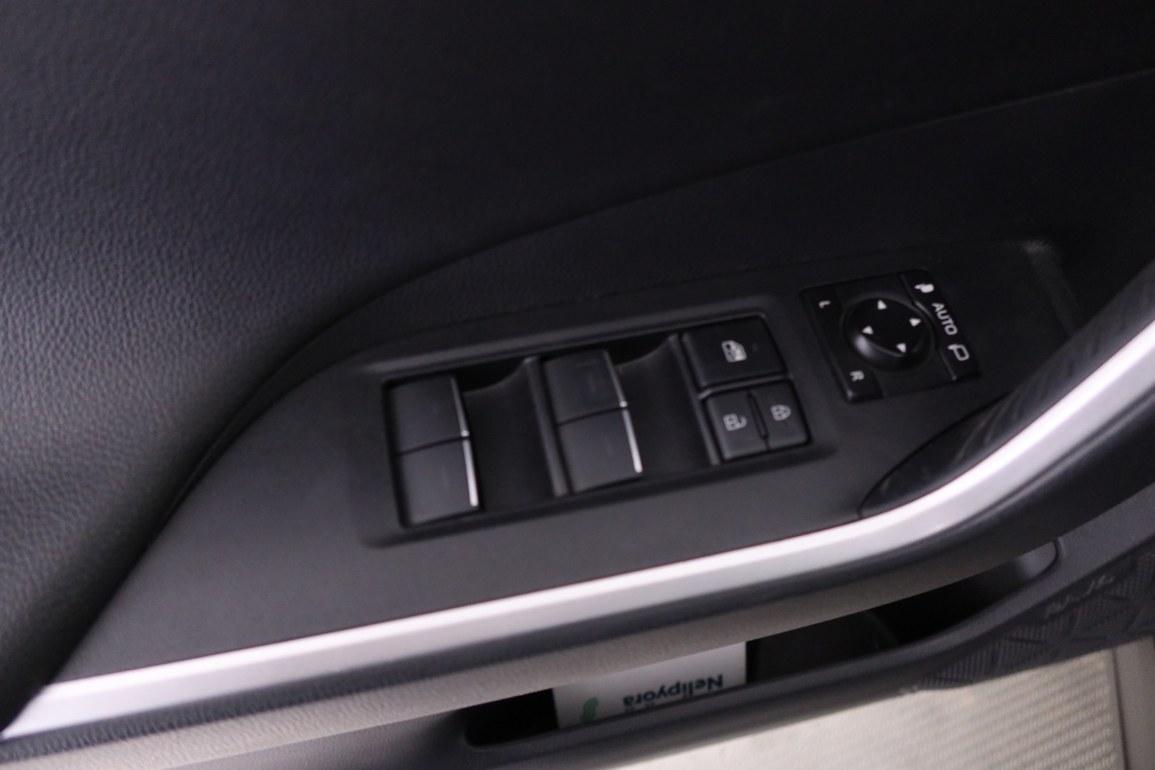 TOYOTA RAV4 Plug-in 2021