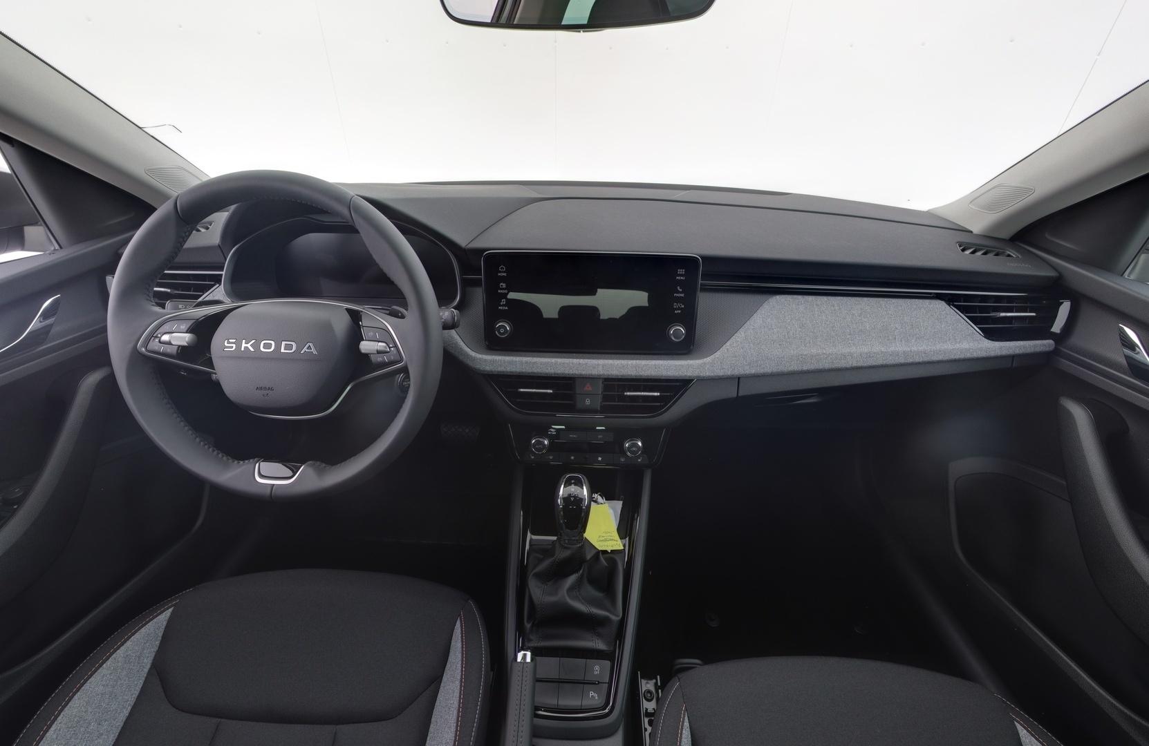 SKODA Scala 10