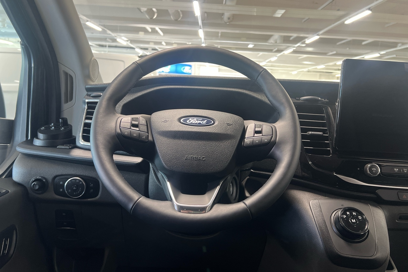 FORD TRANSIT 2026