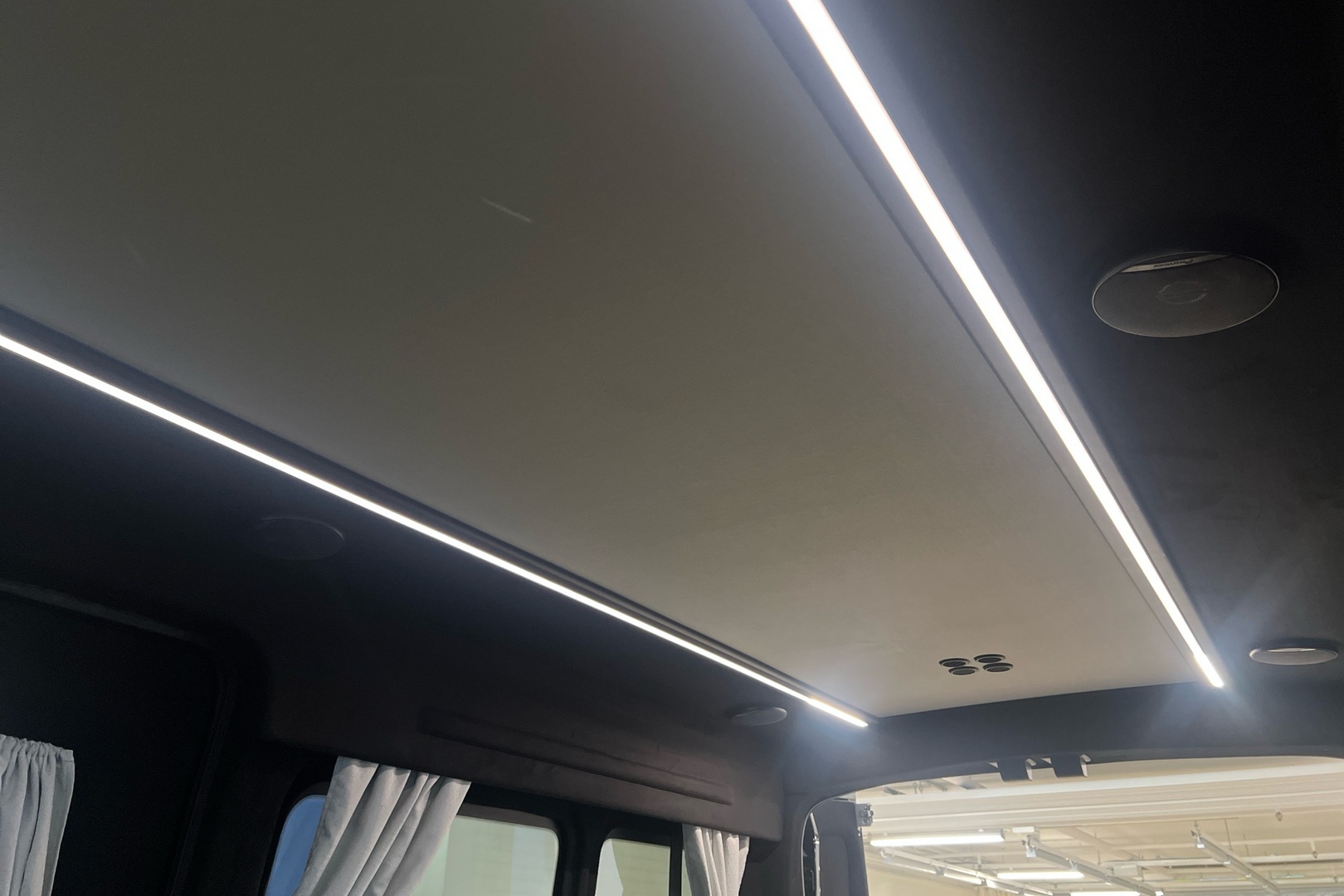 FORD TRANSIT 2026