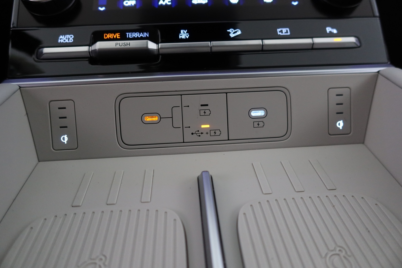 HYUNDAI Santa Fe 2026