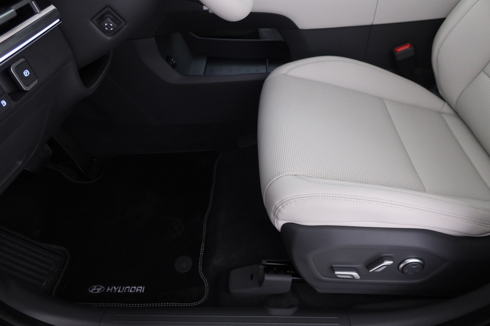 HYUNDAI Santa Fe 2026