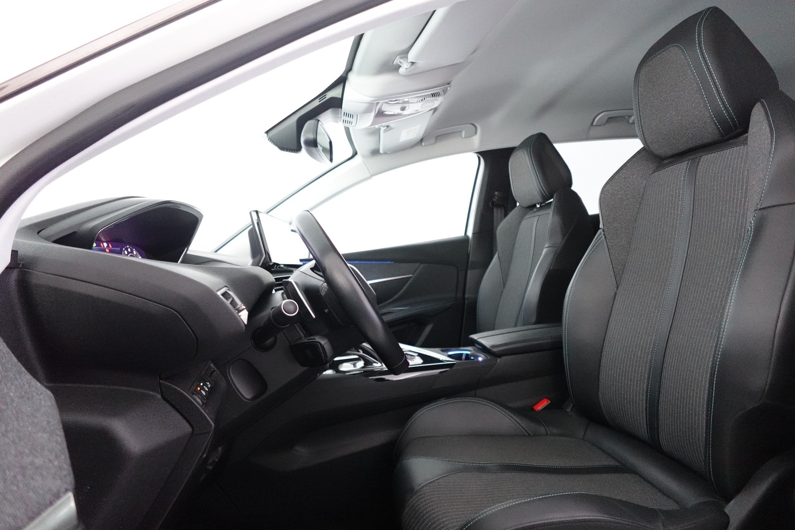 PEUGEOT 3008 2021