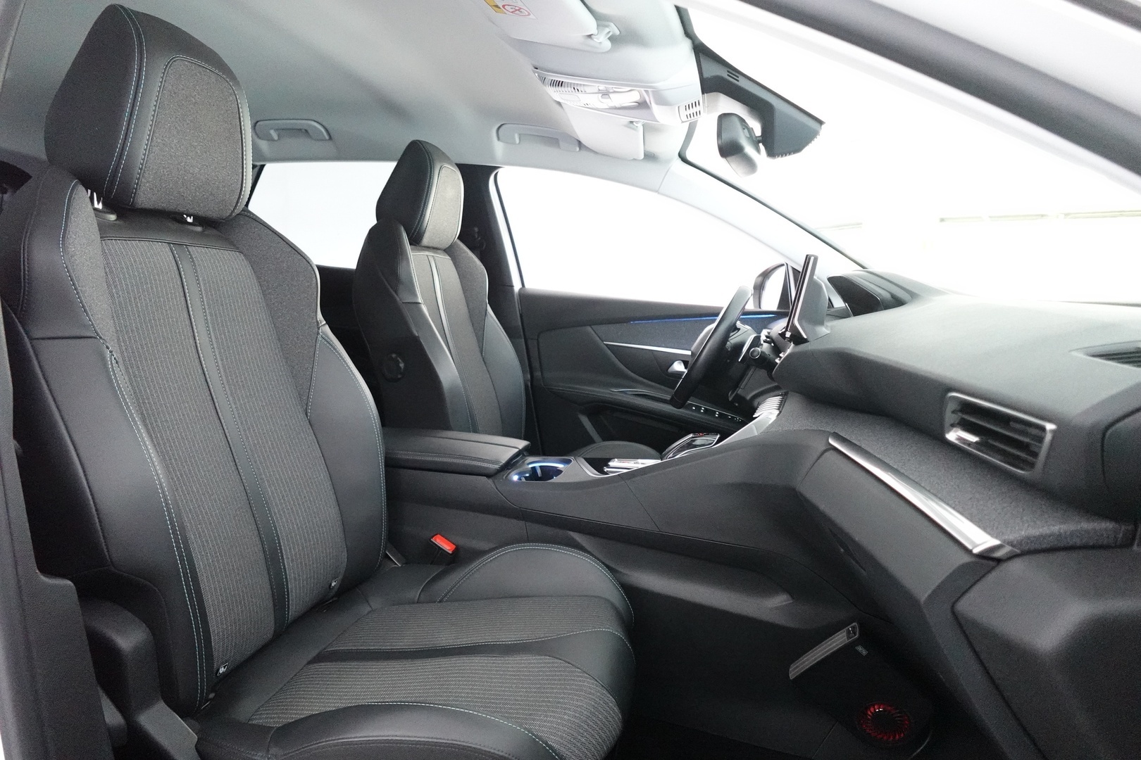 PEUGEOT 3008 2021