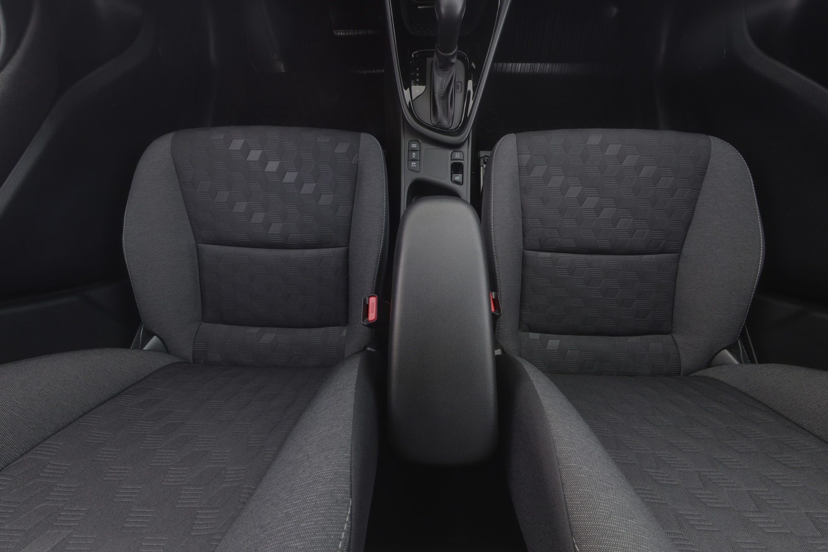 TOYOTA YARIS 2025