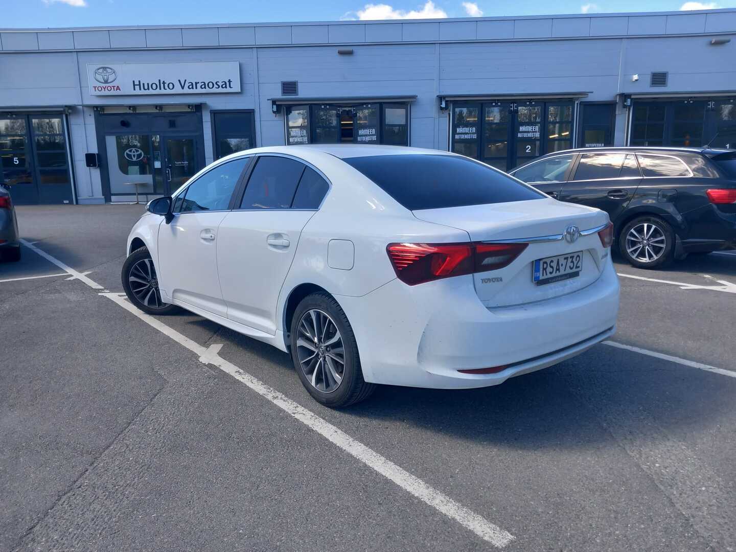 TOYOTA Avensis 2015
