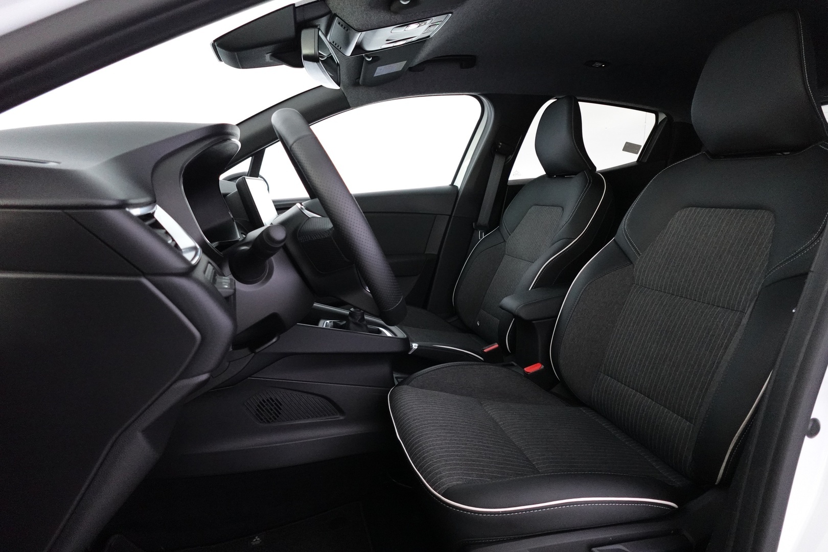 MITSUBISHI Colt 17