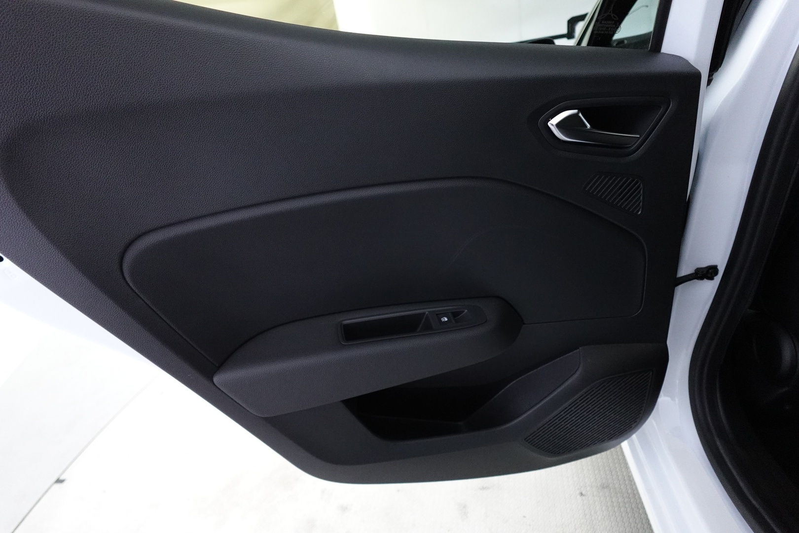 MITSUBISHI Colt 28