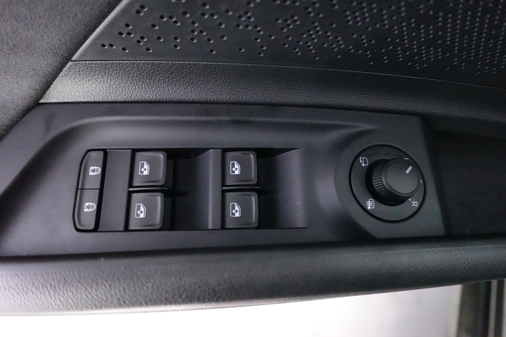 SKODA Enyaq 2026