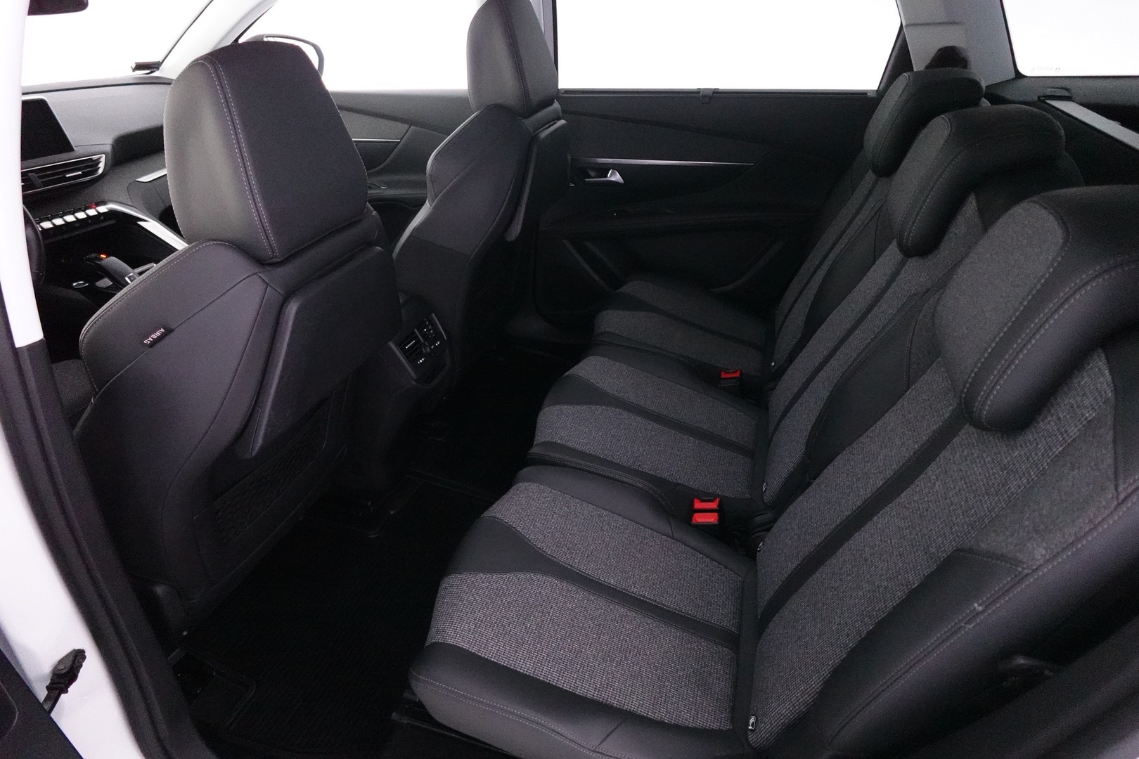 PEUGEOT 5008 26