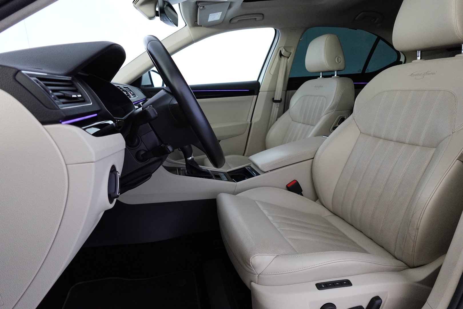 SKODA SUPERB 2018