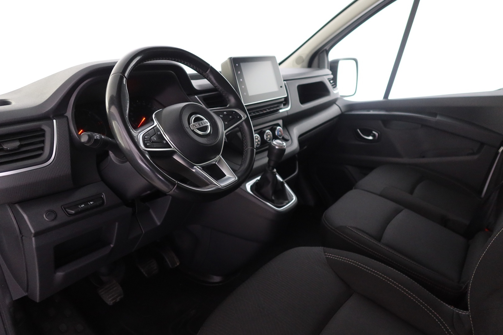 NISSAN Primastar 2023