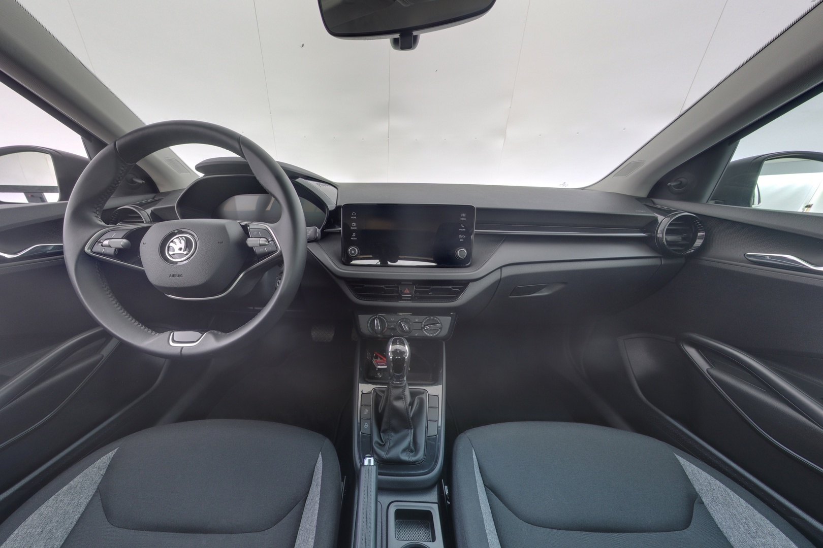 SKODA Fabia 2024