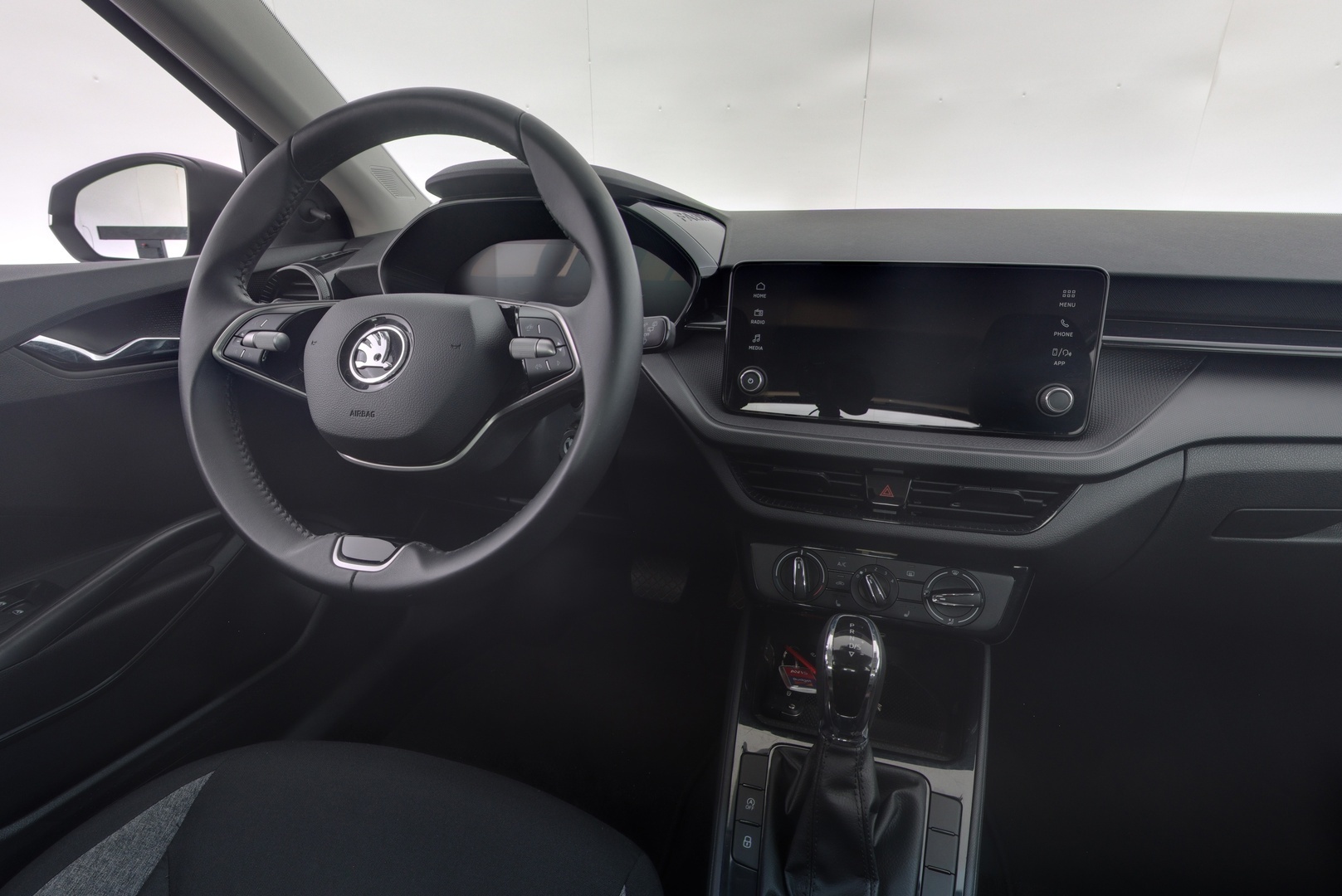 SKODA Fabia 2024