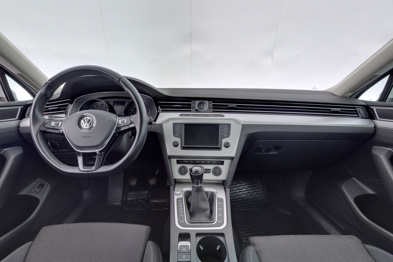 VOLKSWAGEN Passat 10