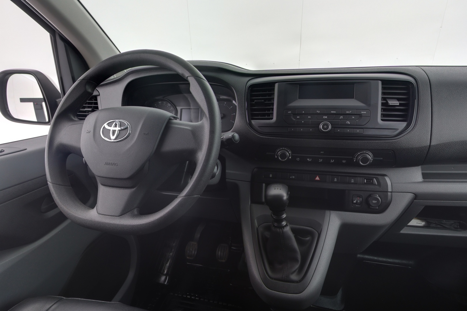 TOYOTA Proace 2018