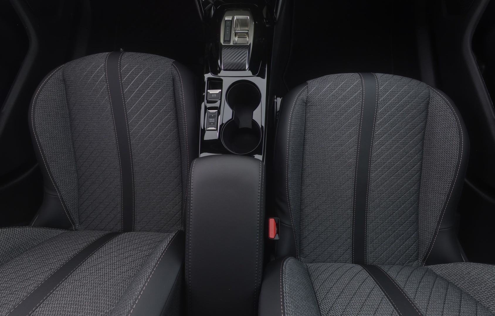 PEUGEOT 2008 2026