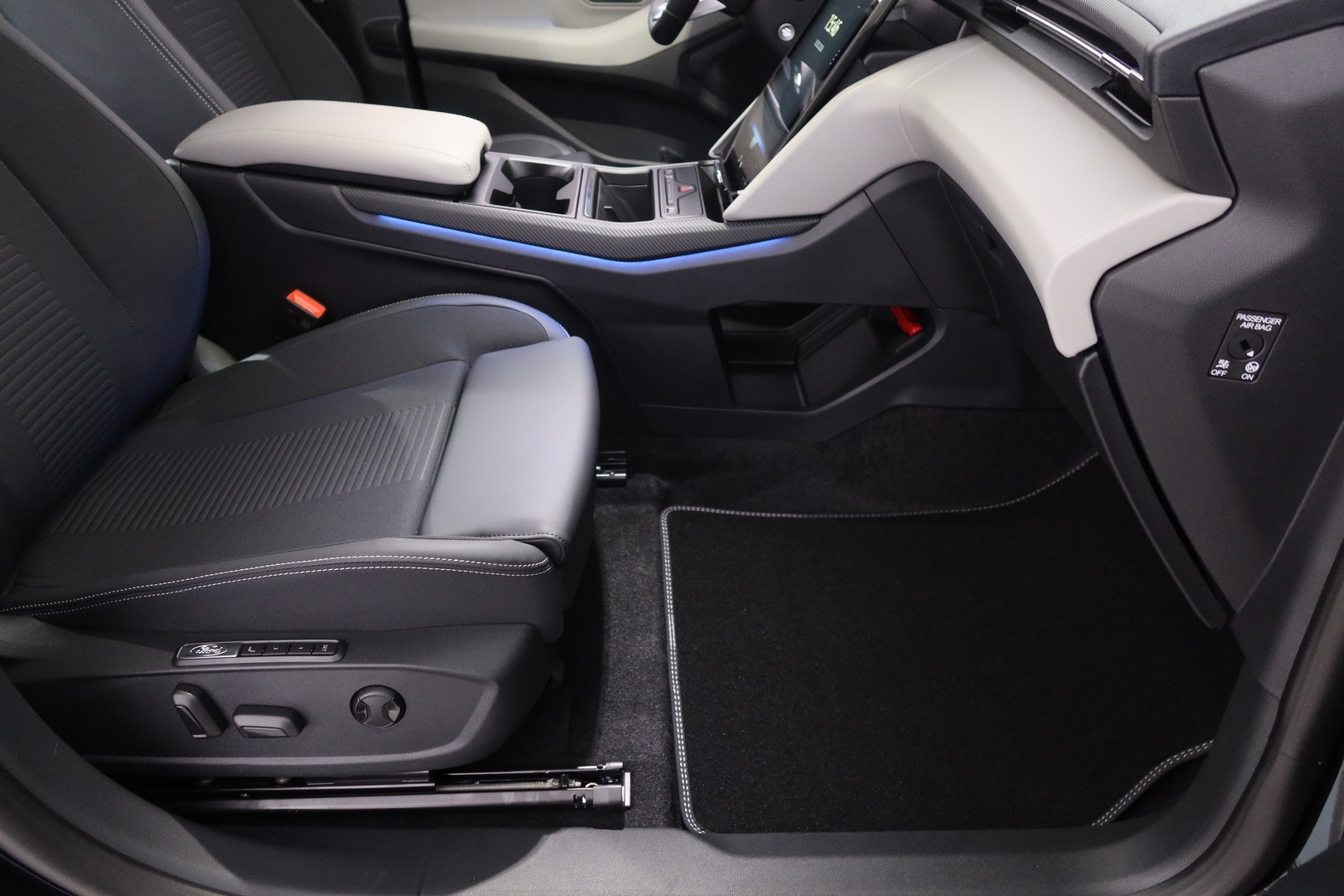 FORD Explorer 2025