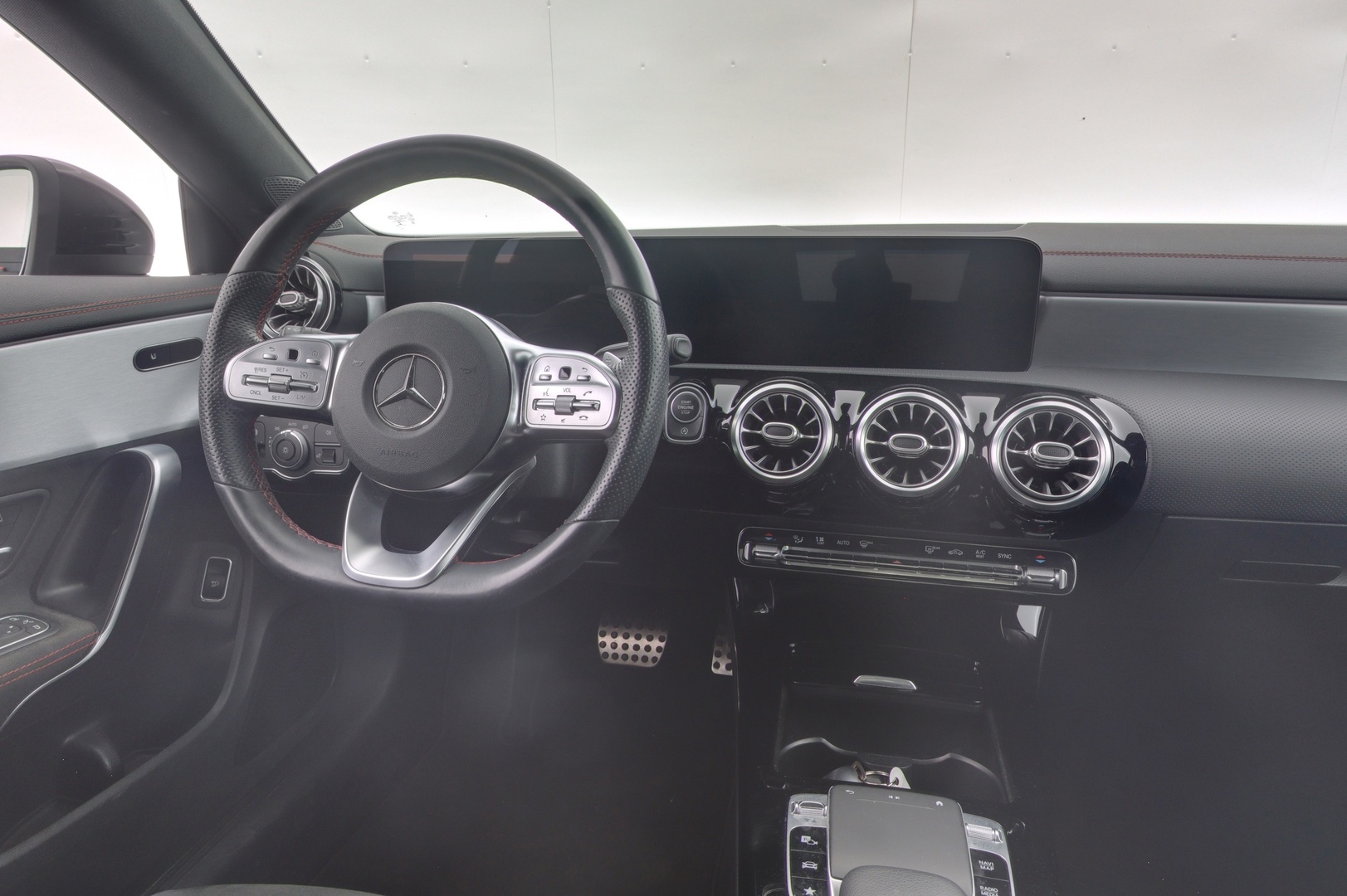 MERCEDES-BENZ CLA 11