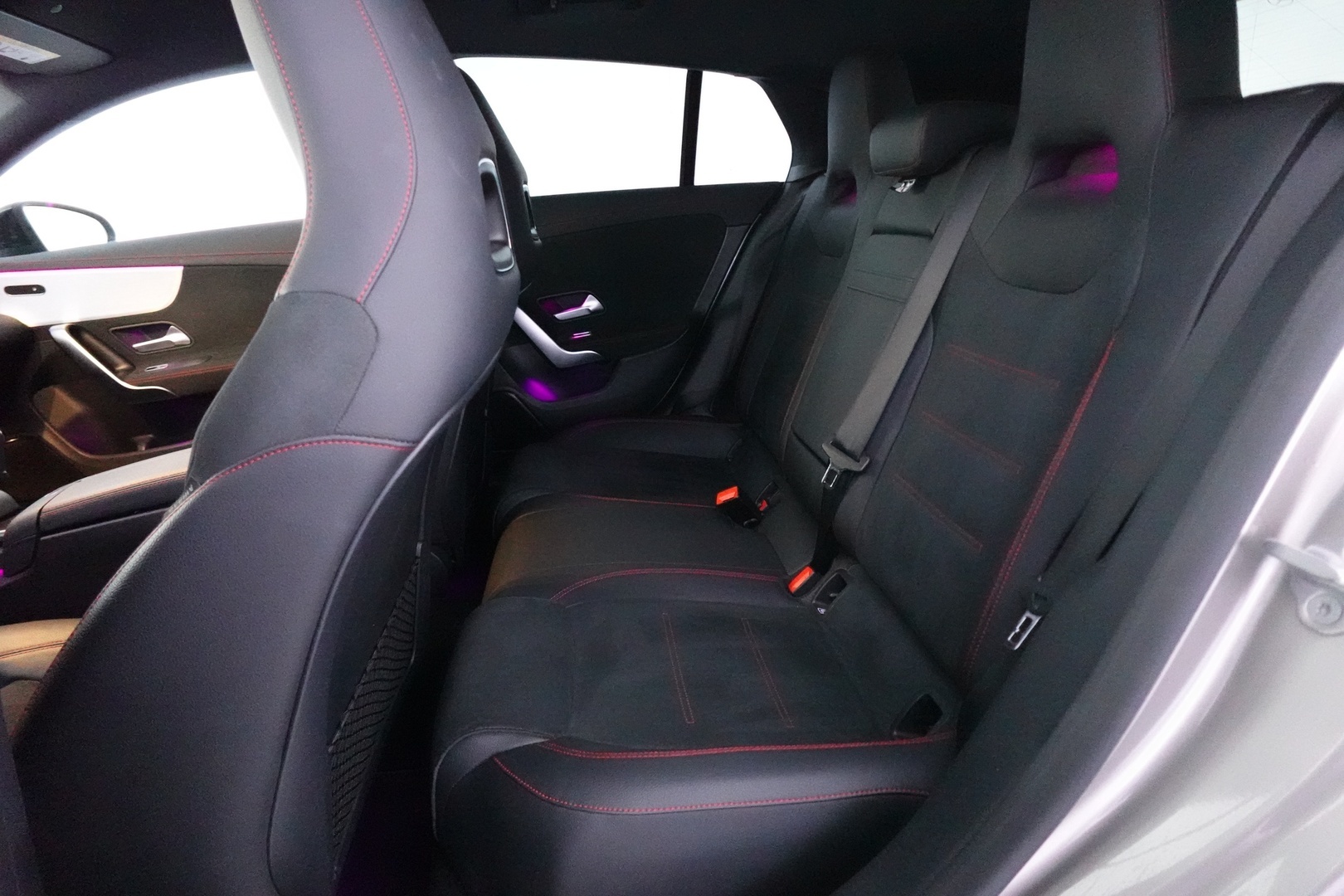 MERCEDES-BENZ CLA 35