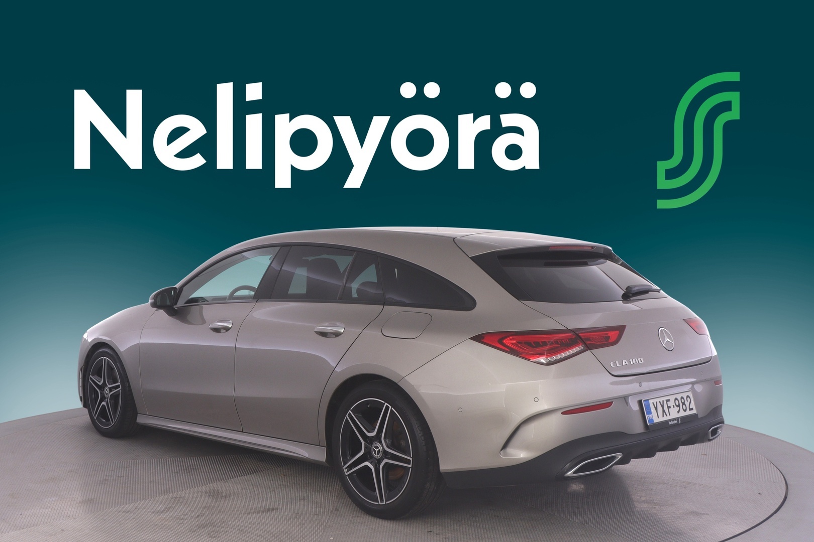 MERCEDES-BENZ CLA 8