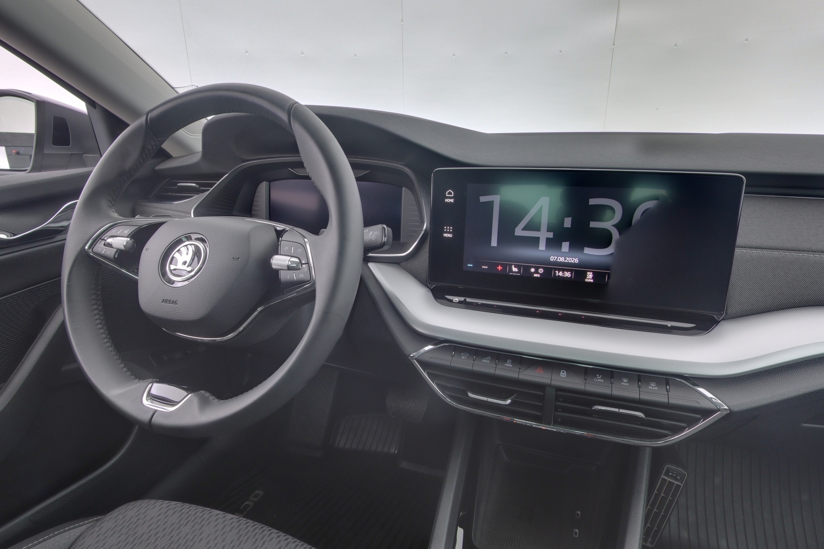 SKODA OCTAVIA 2023