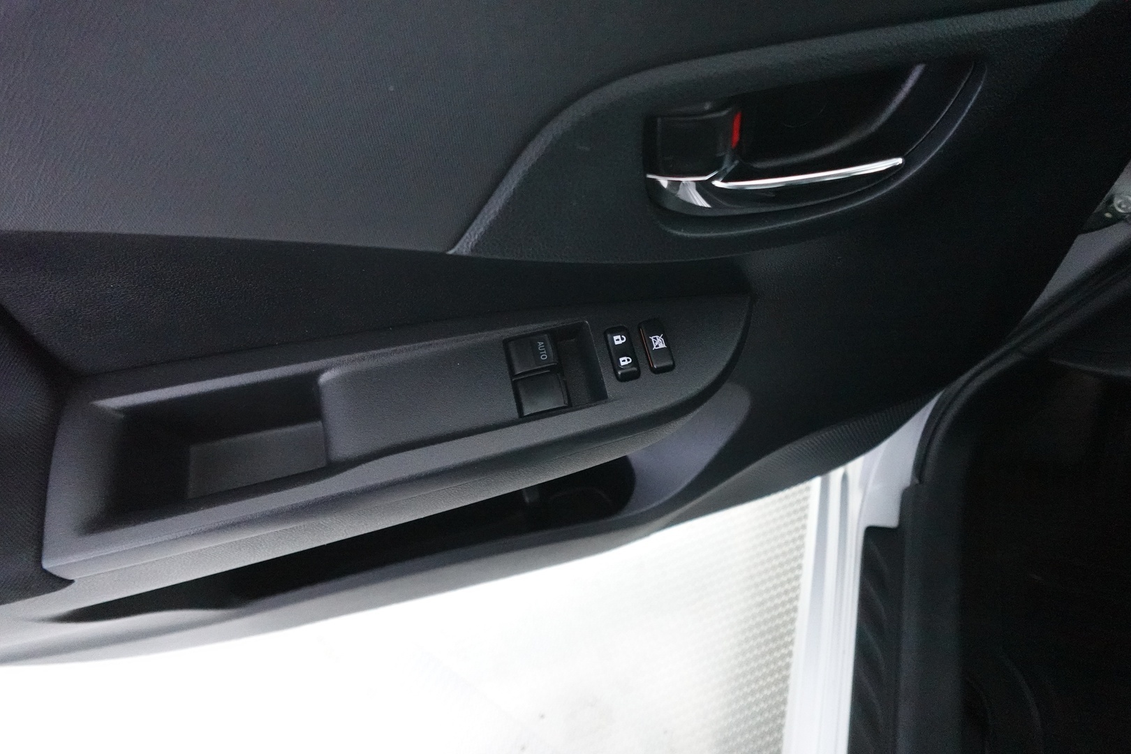 TOYOTA Verso-S 2015