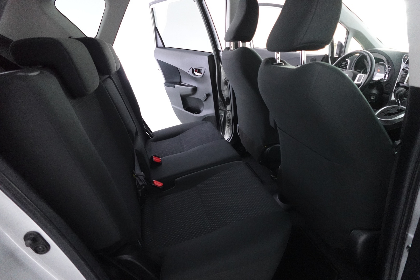 TOYOTA Verso-S 2015