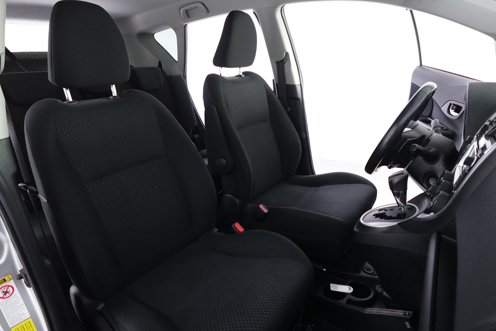 TOYOTA Verso-S 2015