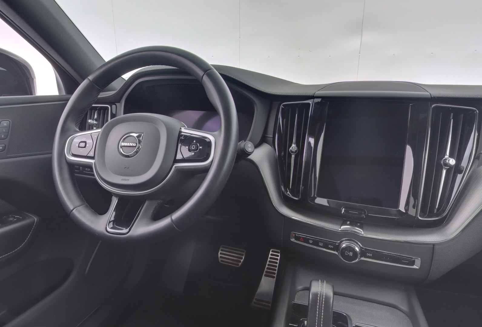 VOLVO XC60 2022