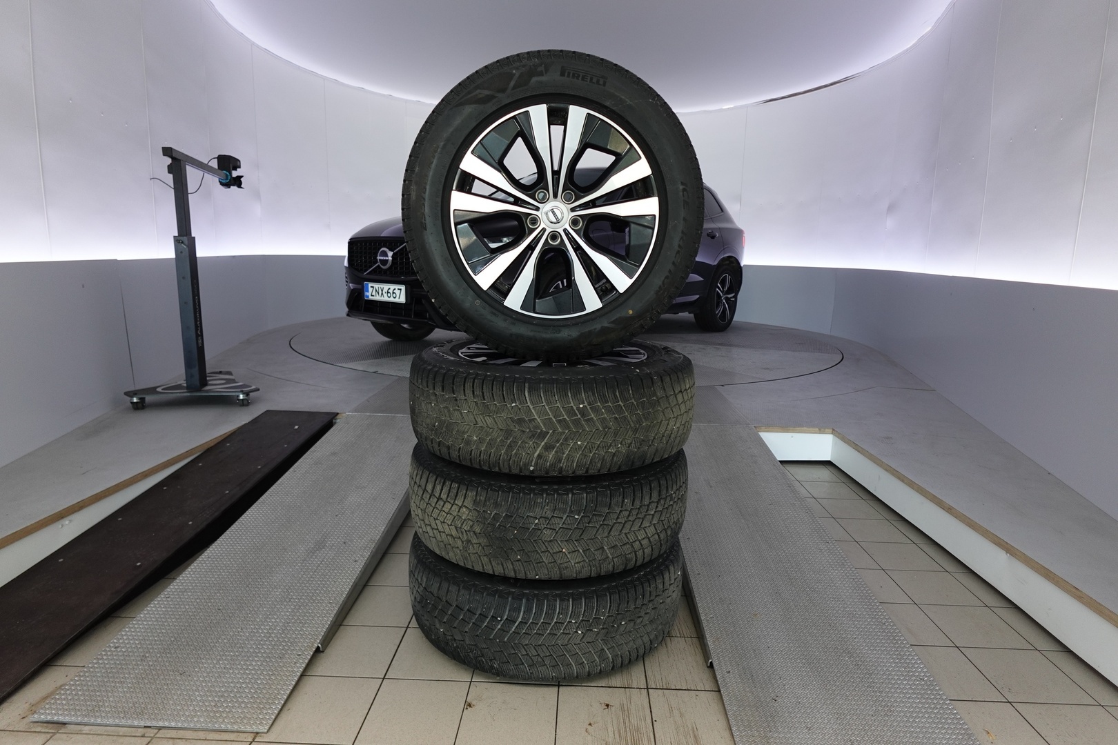 VOLVO XC60 2022