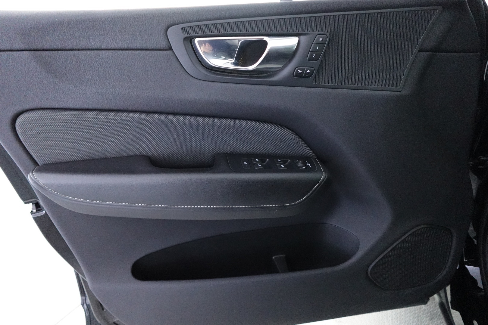 VOLVO XC60 2022
