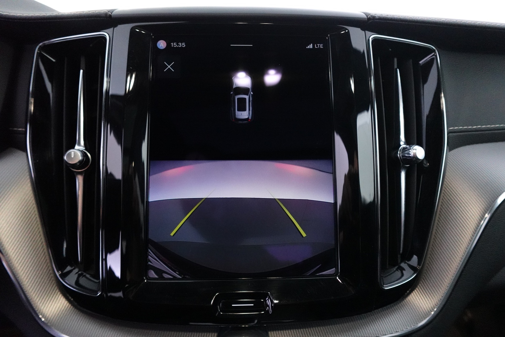 VOLVO XC60 2022
