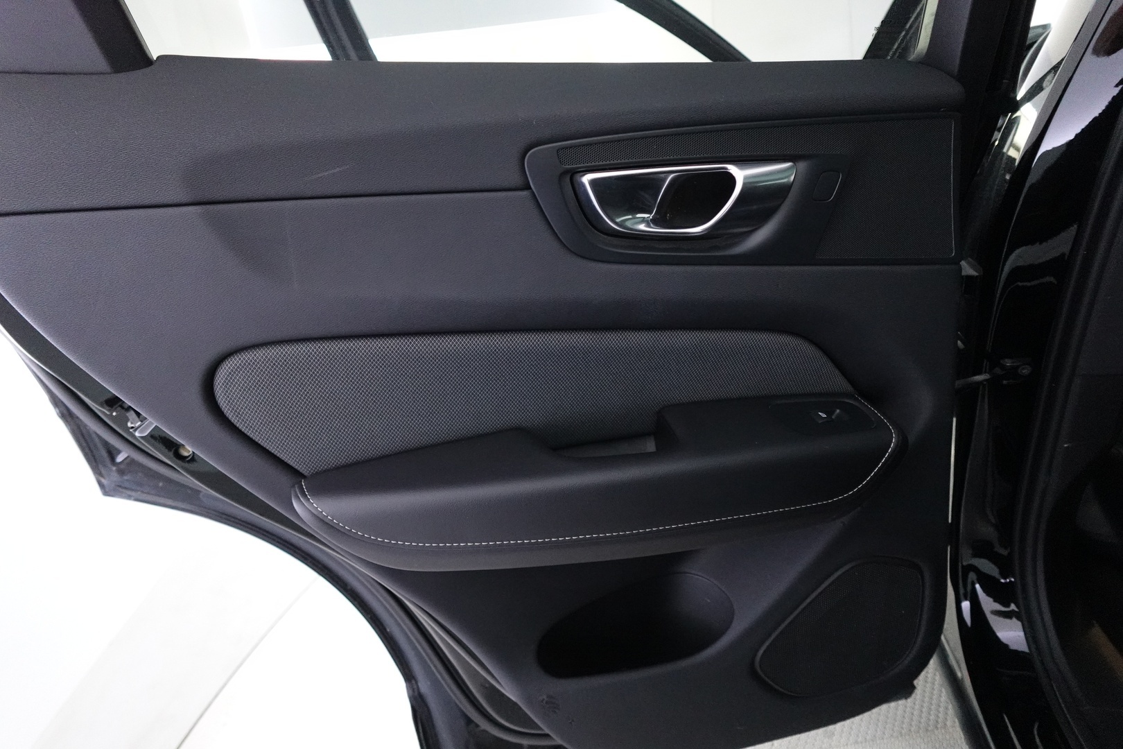 VOLVO XC60 2022