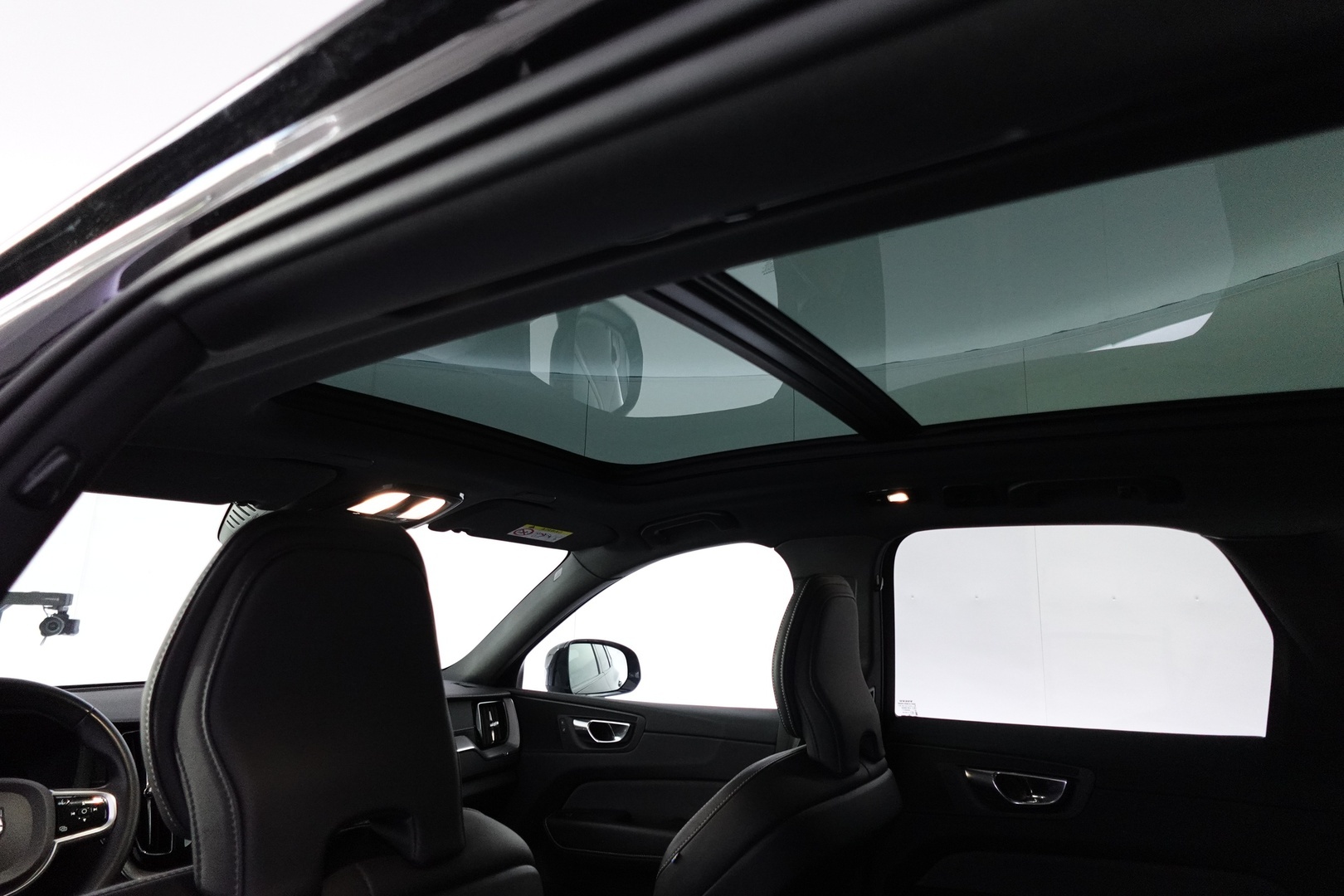 VOLVO XC60 2022