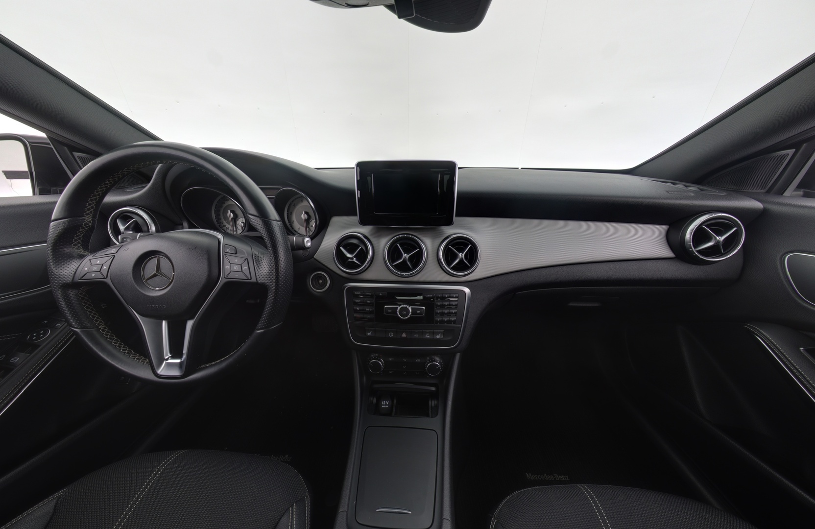 MERCEDES-BENZ CLA 2014