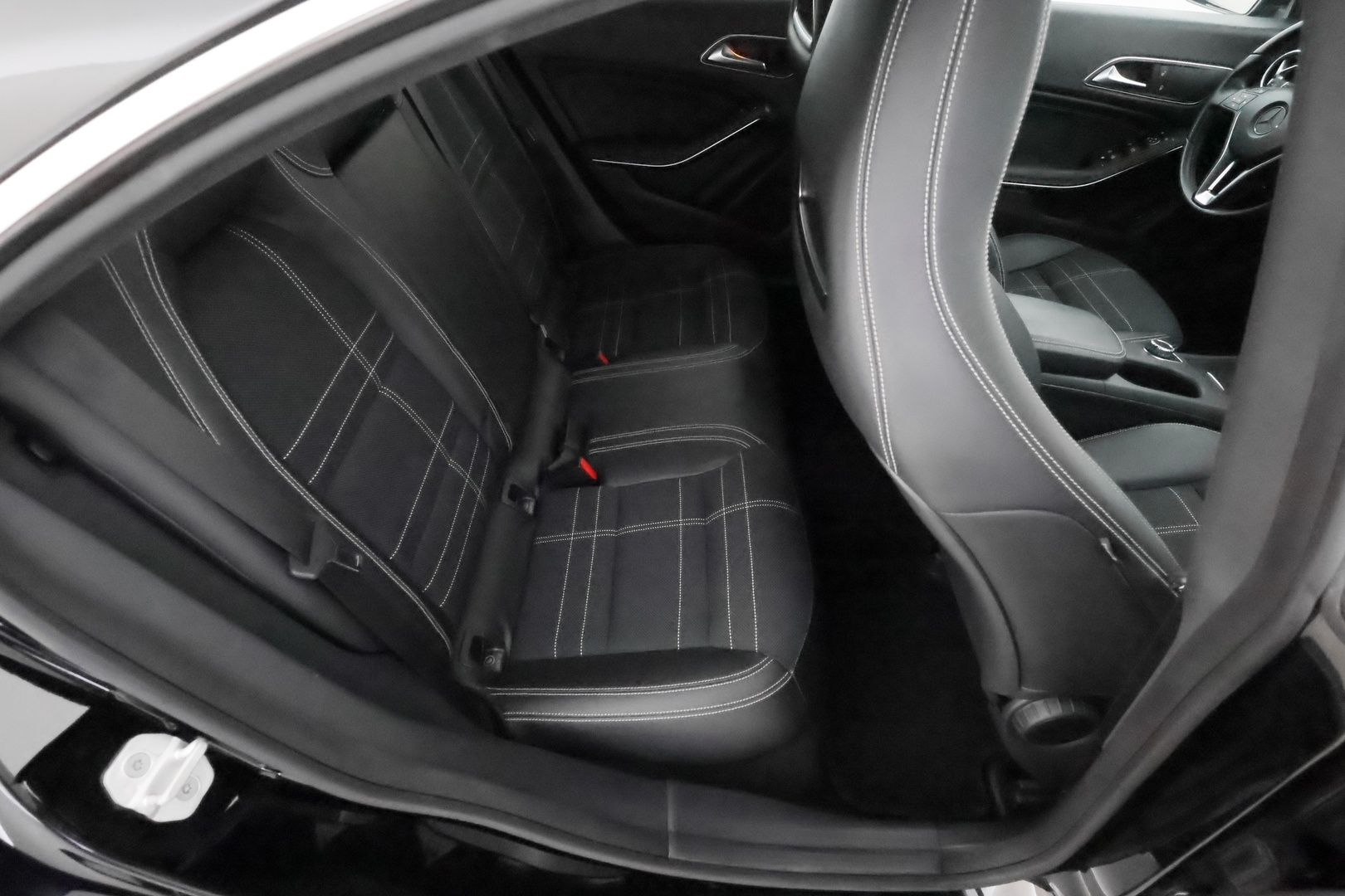 MERCEDES-BENZ CLA 2014