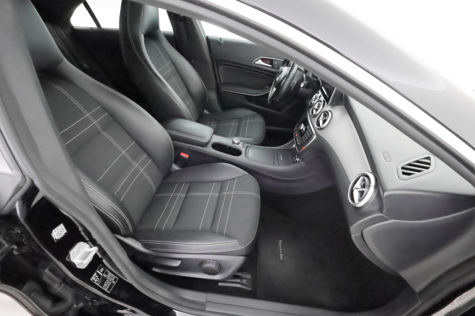 MERCEDES-BENZ CLA 2014