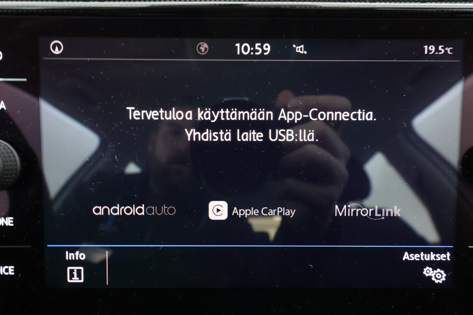 VOLKSWAGEN Golf Sportsvan 2019