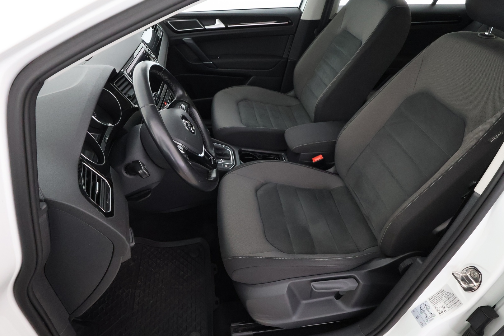 VOLKSWAGEN Golf Sportsvan 2019