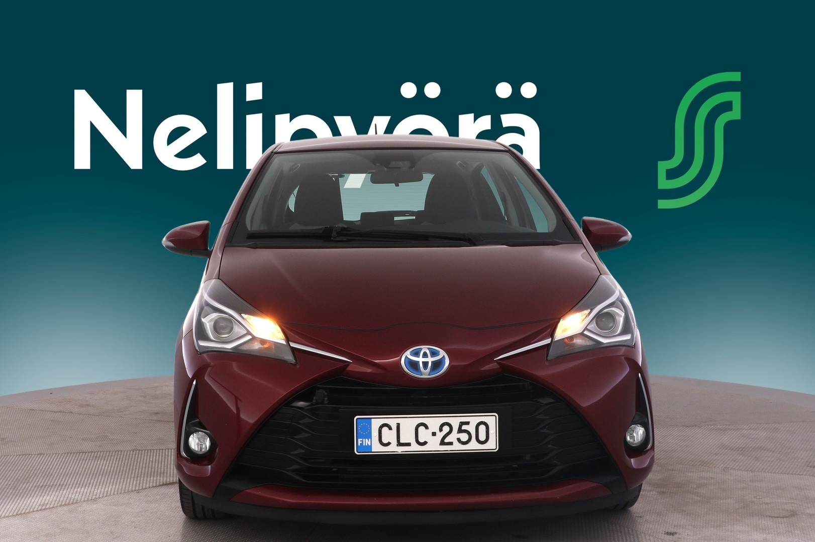 TOYOTA Yaris 2017