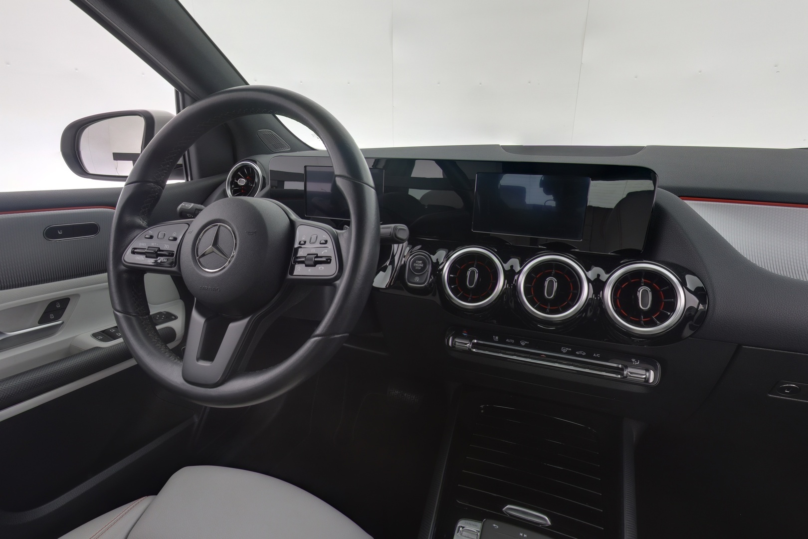 MERCEDES-BENZ B 2019