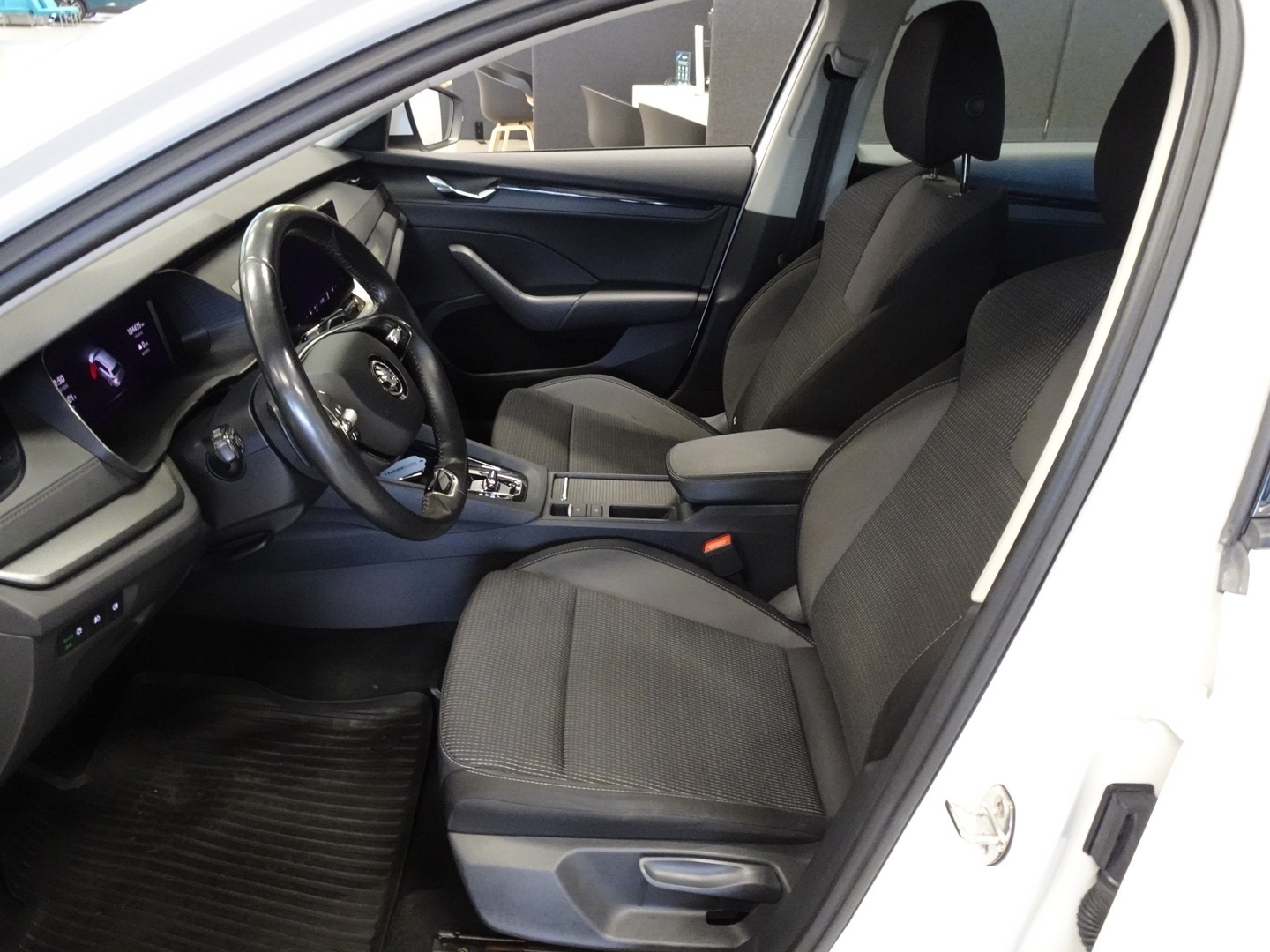 SKODA Octavia 14