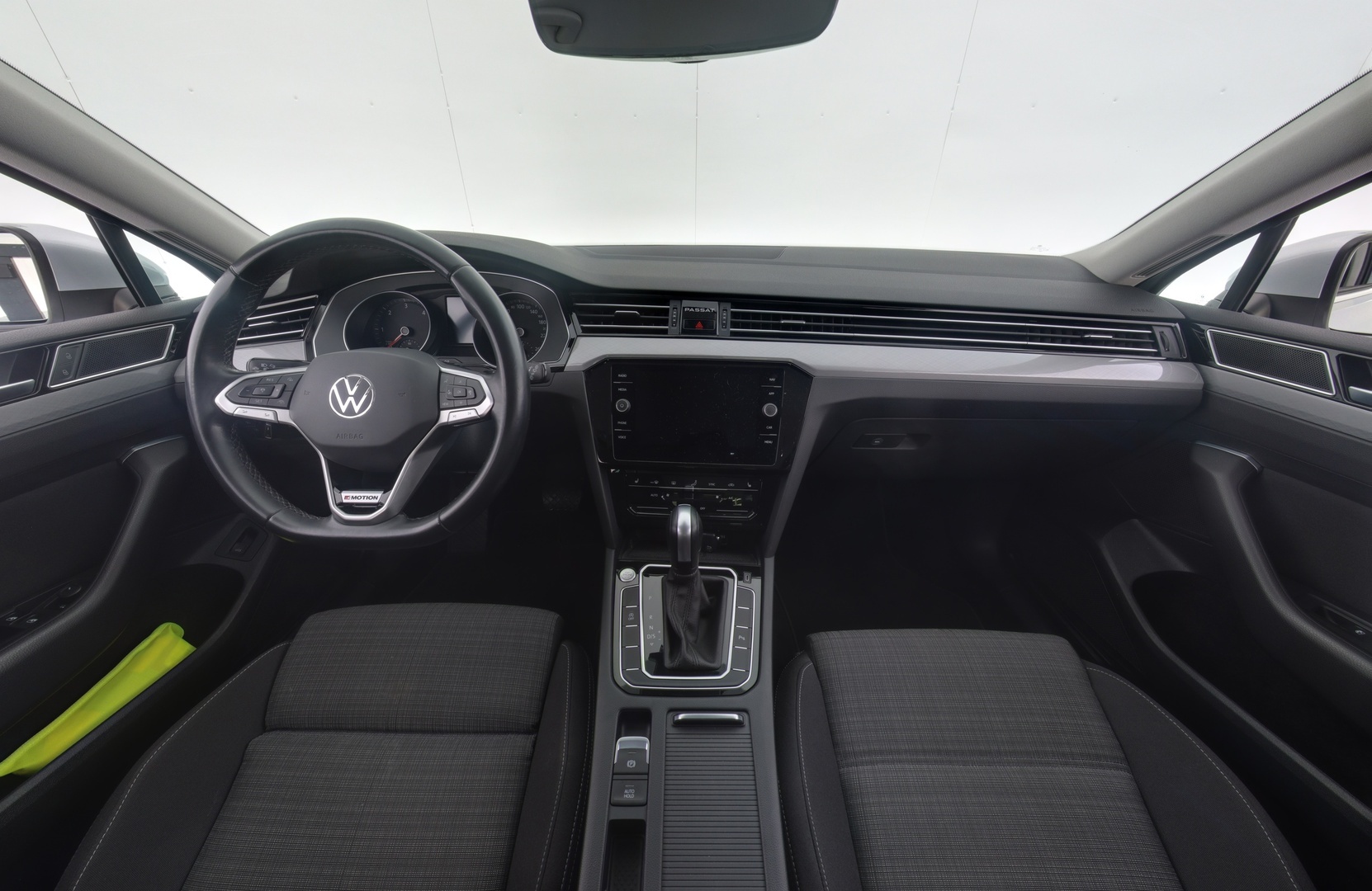 VOLKSWAGEN Passat 10