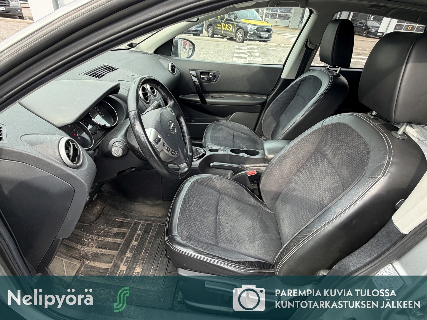 NISSAN Qashqai 2013
