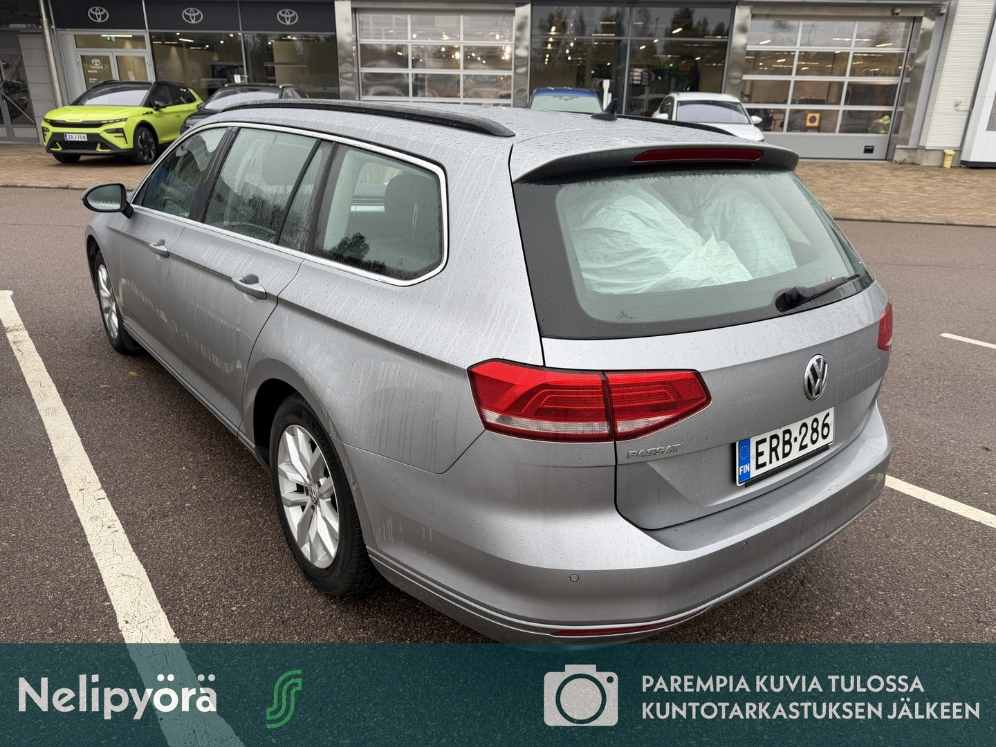 VOLKSWAGEN Passat 2